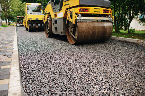 Best Driveway Pavers Contractor  in Cambridge, MN